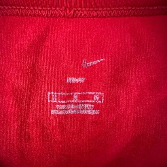 Nike ~ Set of 2 ~ Red Drifit Pullover Shirts ~ size Medium - Picture 12 of 16